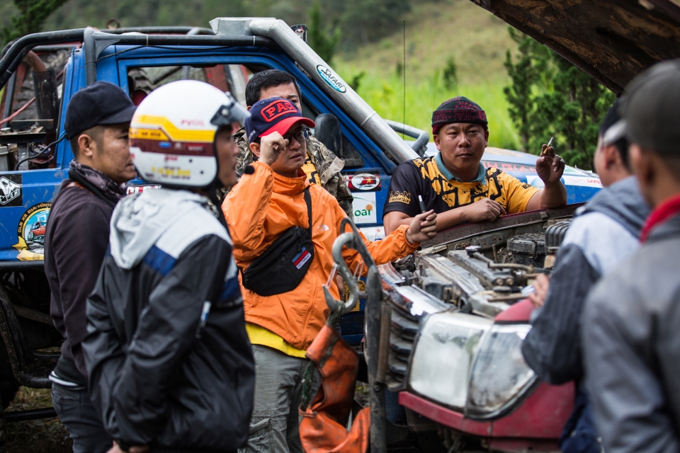 khac nghiet giai dua xe dia hinh laan challenge the mountain 2018