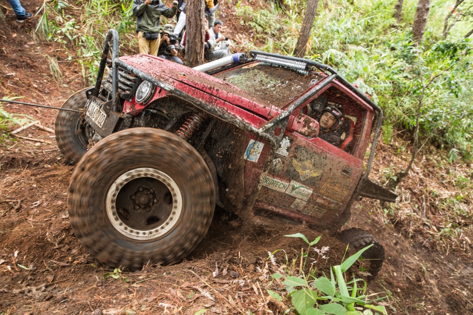 khac nghiet giai dua xe dia hinh laan challenge the mountain 2018
