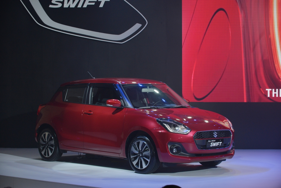 Suzuki Swift 2018 ra mắt, giá từ 499 triệu, 3,6 lít/100km suzuki swift 2018 ra mat gia tu 499 trieu 36 lit100km