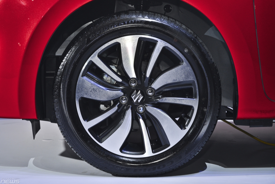 suzuki swift 2018 co gi hay