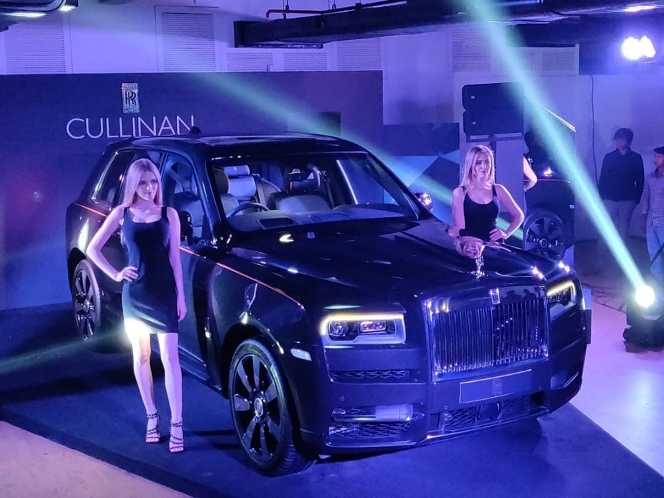 SUV siêu sang Rolls-Royce Cullinan "đặt chân" tới Ấn Độ suv sieu sang rolls royce cullinan dat chan toi an do