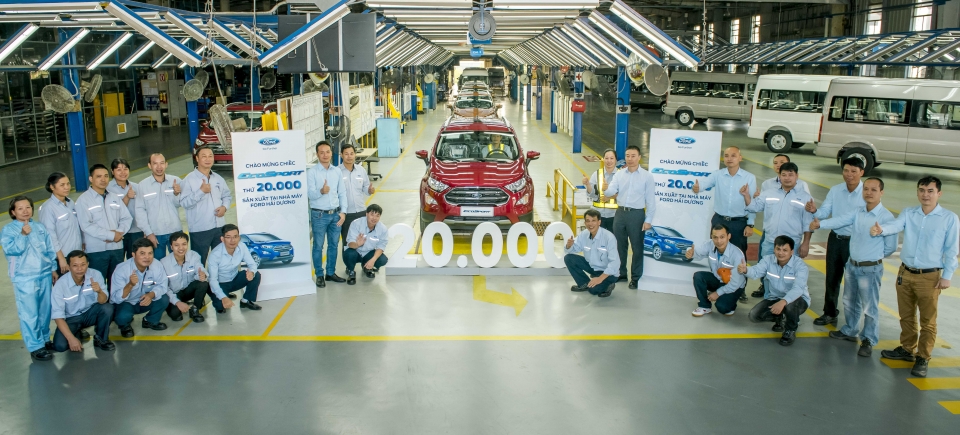 Ford Việt Nam xuất xưởng chiếc EcoSport thứ 20.000 ford viet nam xuat xuong chiec ecosport thu 20000