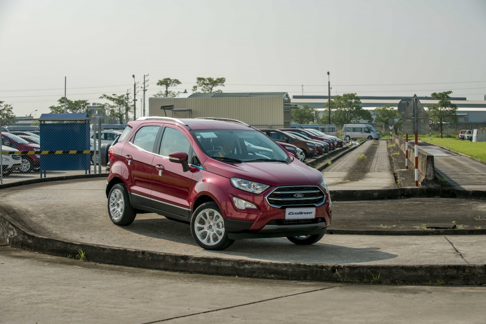 ford ecosport lan dau dat doanh so hon 600 chiec