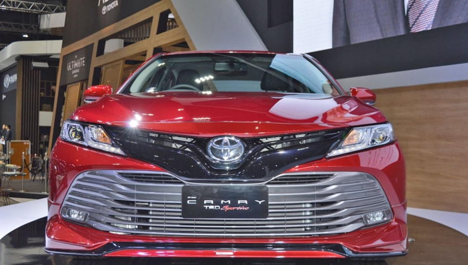 Toyota Camry 2019 với 9 túi khí sẽ hiện diện tại Ấn Độ vào ngày 18/1 toyota camry 2019 voi 9 tui khi se hien dien tai an do vao ngay 181