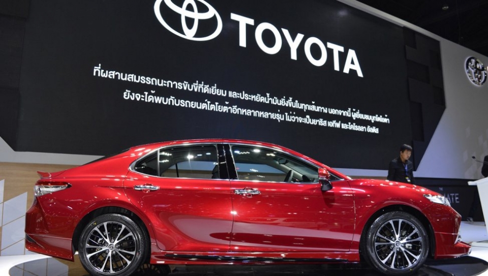 Toyota Camry 2019 với 9 túi khí sẽ hiện diện tại Ấn Độ vào ngày 18/1 toyota camry 2019 voi 9 tui khi se hien dien tai an do vao ngay 181