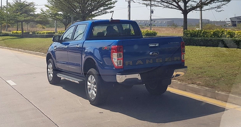 ban tai ford ranger 2018 bat ngo lo dien