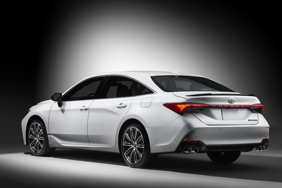 Toyota Avalon 2019: Gã trung niên đã "hồi xuân" ngoạn mục toyota avalon 2019 ga trung nien da hoi xuan ngoan muc