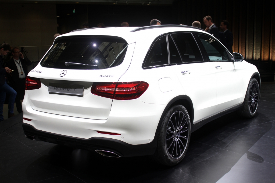 Mercedes-Benz sẽ không tiếp tục bán xe động cơ dầu tại Mỹ mercedes benz se khong tiep tuc ban xe dong co dau tai my