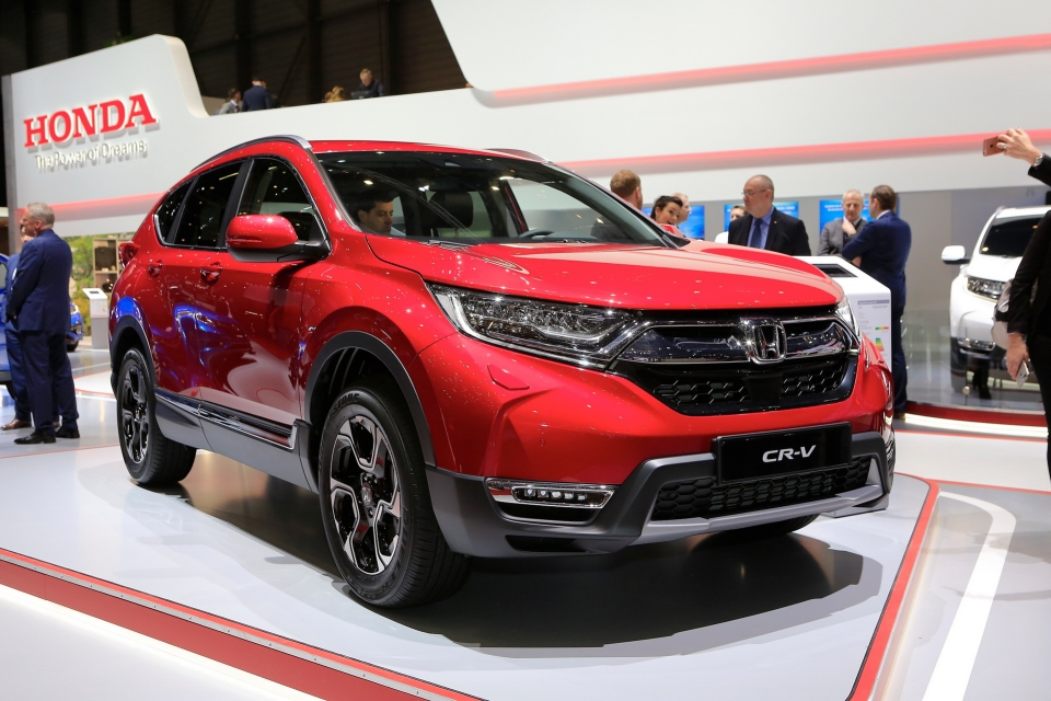 geneva 2018 honda cr v 2018 cap ben chau au voi tuy chon hybrid