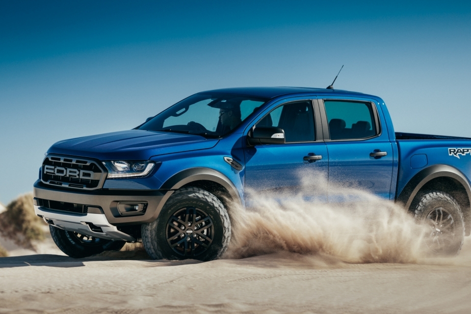 bangkok 2018 ford ranger raptor hieu nang cao lan dau den voi cong chung