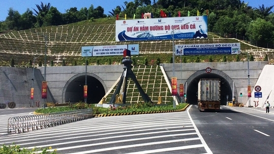 Hầm đường bộ Đèo Cả là 1 trong 5 công trình tiêu biểu cả nước