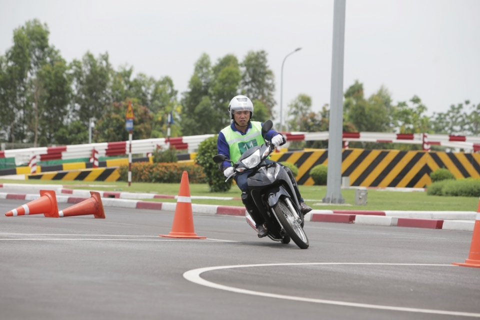 Honda Việt Nam tổ chức thành công hội thi hướng dẫn viên lái xe an toàn 2018 honda viet nam to chuc thanh cong hoi thi huong dan vien lai xe an toan xuat sac nam 2018