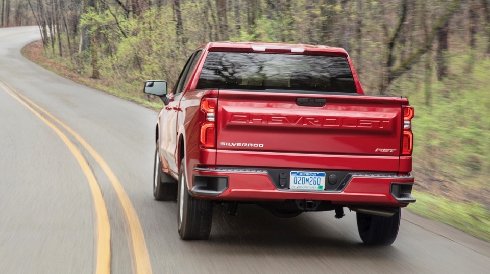 Chevrolet bổ sung động cơ cỡ nhỏ trên bán tải cỡ lớn Silverado 2019 chevrolet bo sung dong co co nho tren ban tai co lon silverado 2019