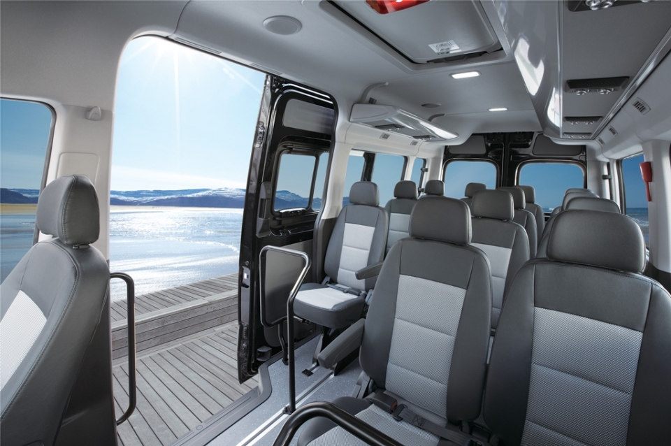 Hyundai Solati giá 1,080 tỷ VNĐ “phả hơi nóng” vào Ford Transit hyundai solati gia 1080 ty vnd pha hoi nong vao ford transit