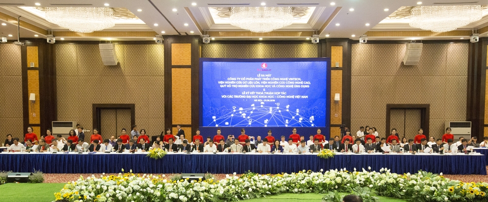 Vingroup công bố chiến lược trở thành tập đoàn công nghệ vào năm 2028 vingroup cong bo chien luoc tro thanh tap doan cong nghe vao nam 2028