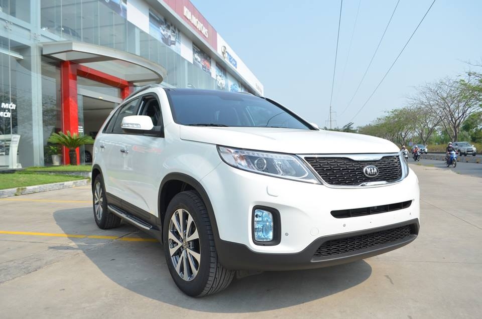 KIA Sorento giảm giá còn dưới 800 triệu VNĐ kia sorento giam gia con duoi 800 trieu vnd