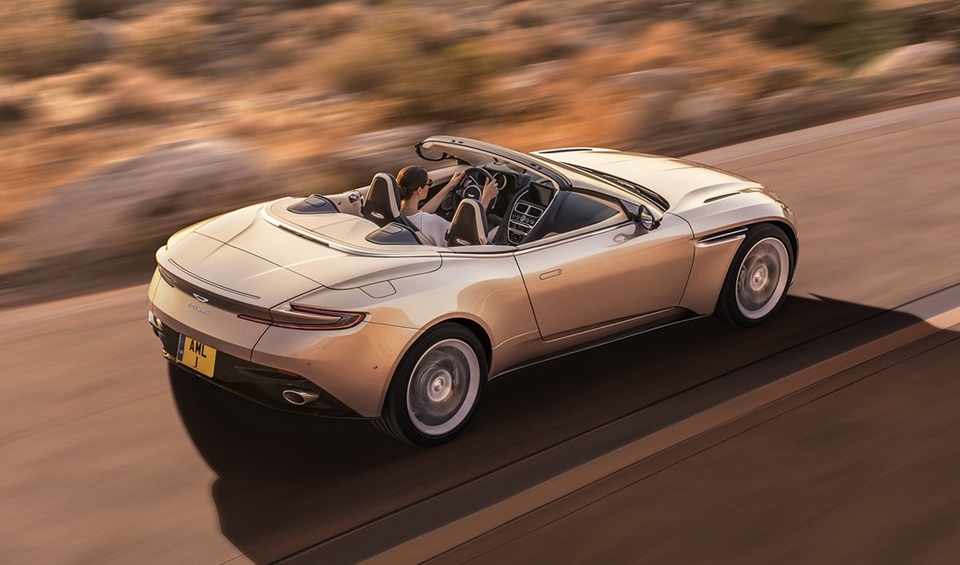 aston martin db11 volante ra mat bieu tuong cua su goi cam va net tinh te