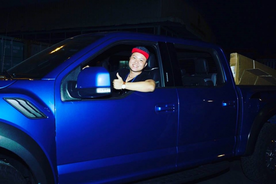 Tay lái Việt chia sẻ về “khủng long” Ford F-150 Raptor 2017 sau 8.000 km tay lai viet chia se ve khung long ford f 150 raptor 2017 sau 8000 km