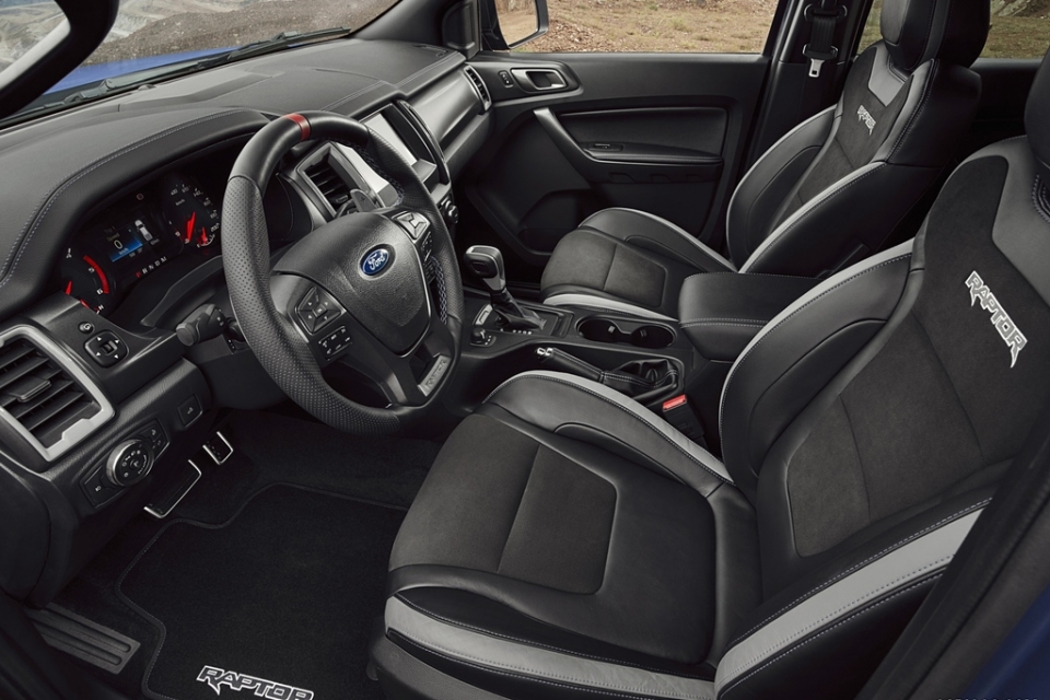 ban tai ford ranger raptor cong bo gia soc 1198 ty dong