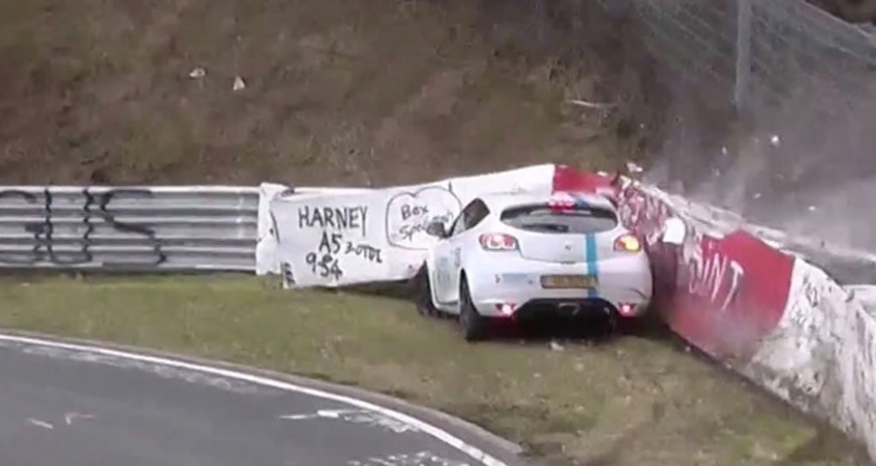 Đường đua duong dua dia nguc xanh nurburgring noi sai lam danh doi bang hang nghin euro
