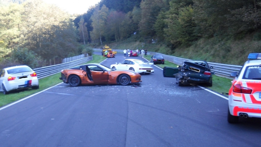 Đường đua "Địa ngục xanh" Nurburgring: Nơi sai lầm đánh đổi bằng... hàng nghìn euro