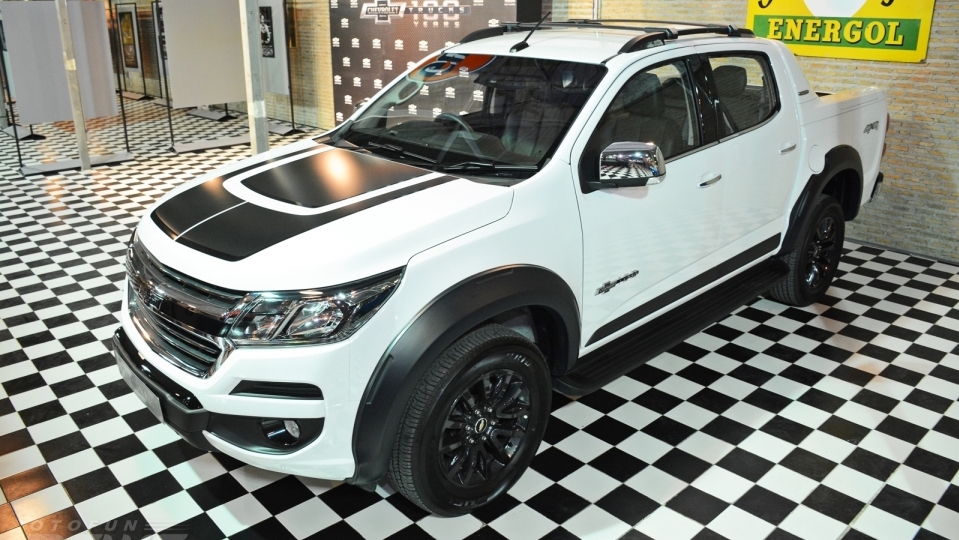 Chevrolet Colorado Centennial phiên bản giới hạn chỉ có 100 chiếc cho Việt Nam