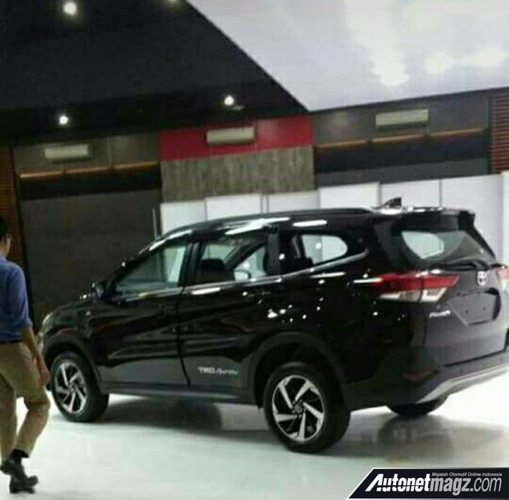 lo anh suv co nho toyota rush 2018 sap ra mat