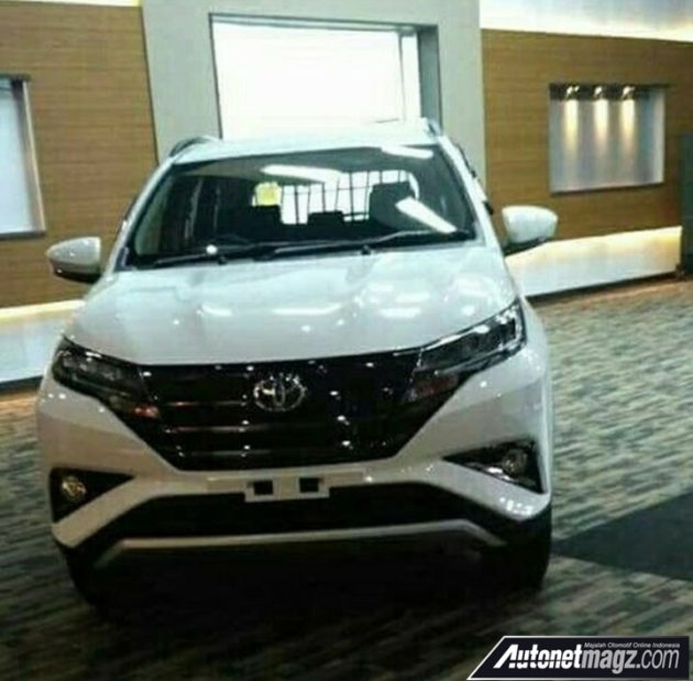 lo anh suv co nho toyota rush 2018 sap ra mat