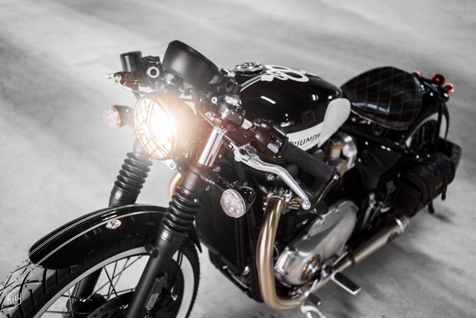 chiec triumph bobber do chinh hang dau tien va dam me cua doanh nhan goc viet