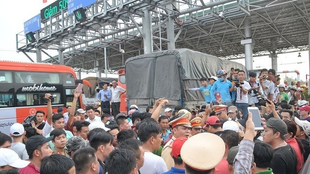Lãnh đạo Bộ GTVT khẳng định việc đặt trạm BOT Cai Lậy "không có gì sai"