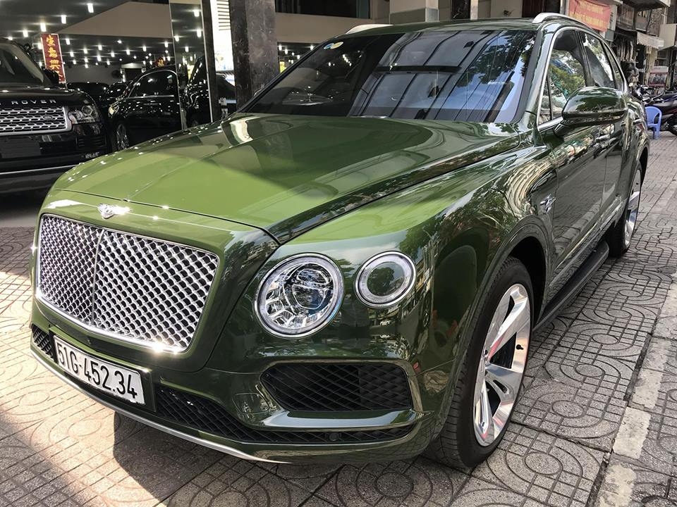 "Hàng độc" Bentley Bentayga bị rao bán sau 2 tháng về tay đại gia Việt hang doc bentley bentayga bi rao ban sau 2 thang ve tay dai gia viet
