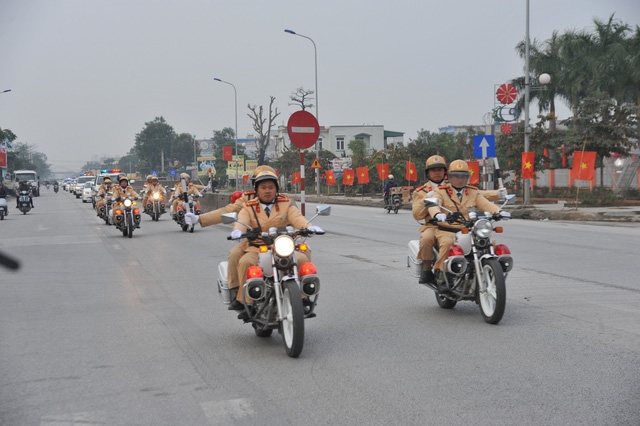 canh sat giao thong bat dau xu ly vi pham cao diem tet