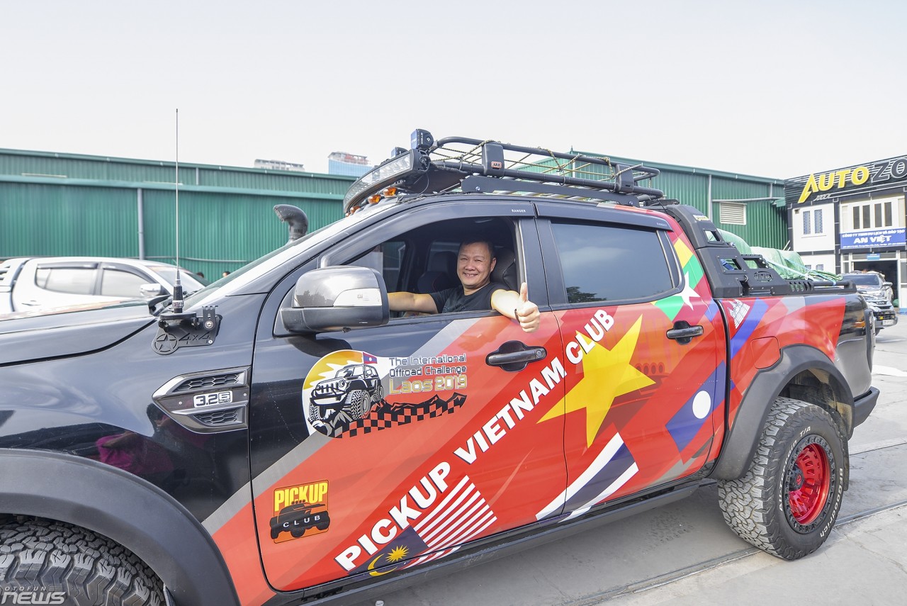 thanh vien dien dan otofunnet khan truong xep hang truoc gio xuat phat suoi am ban cao 2019