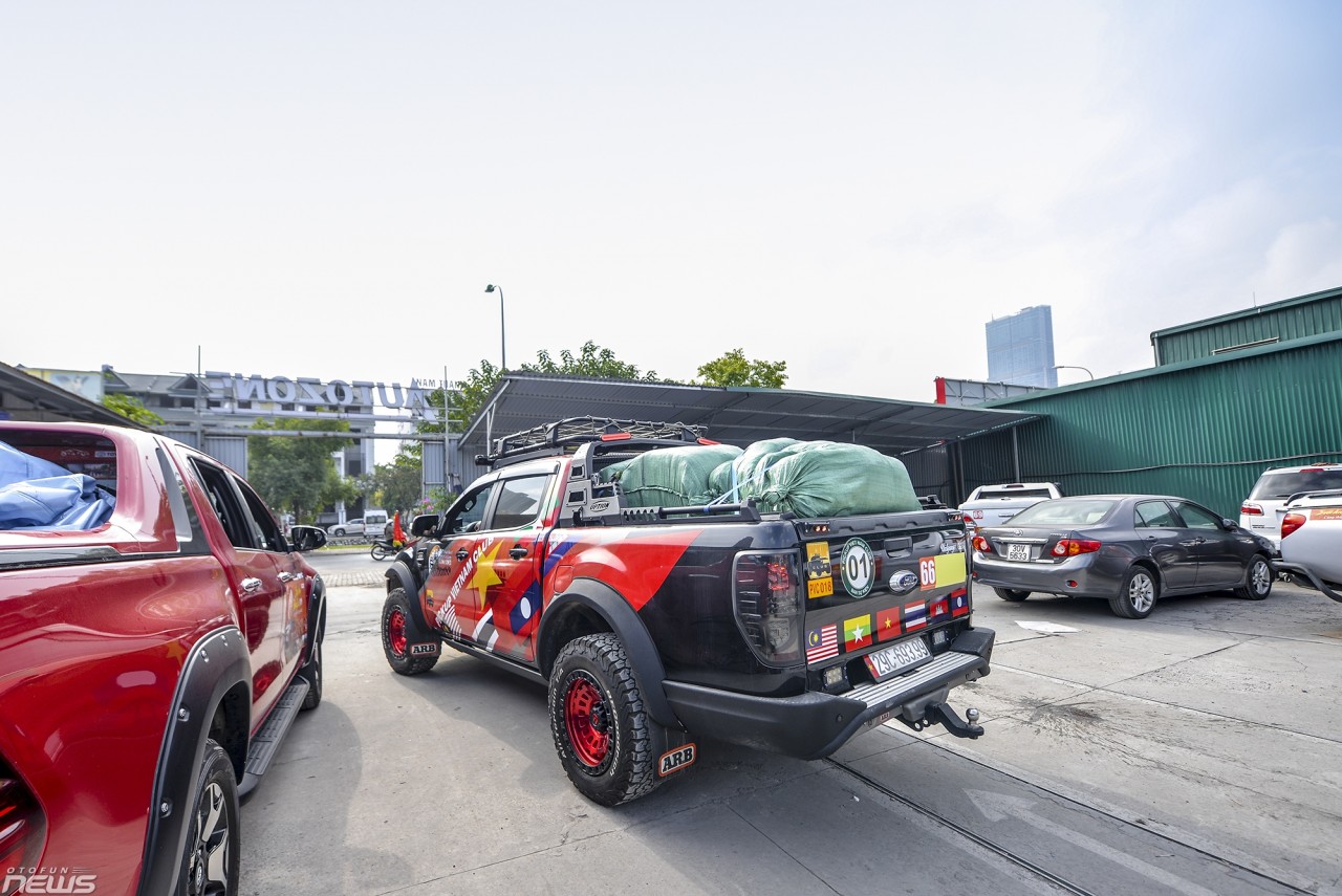 thanh vien dien dan otofunnet khan truong xep hang truoc gio xuat phat suoi am ban cao 2019