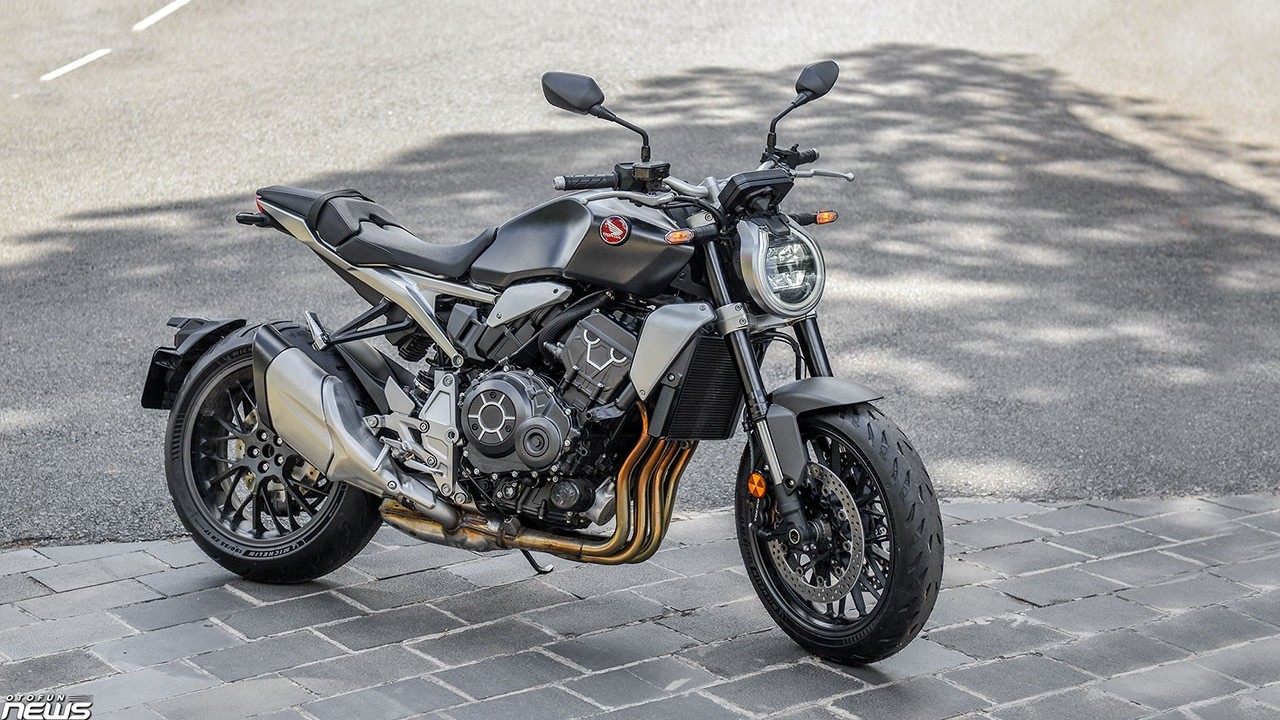 Cận cảnh Honda CB1000R 2022 vừa được ra mắt