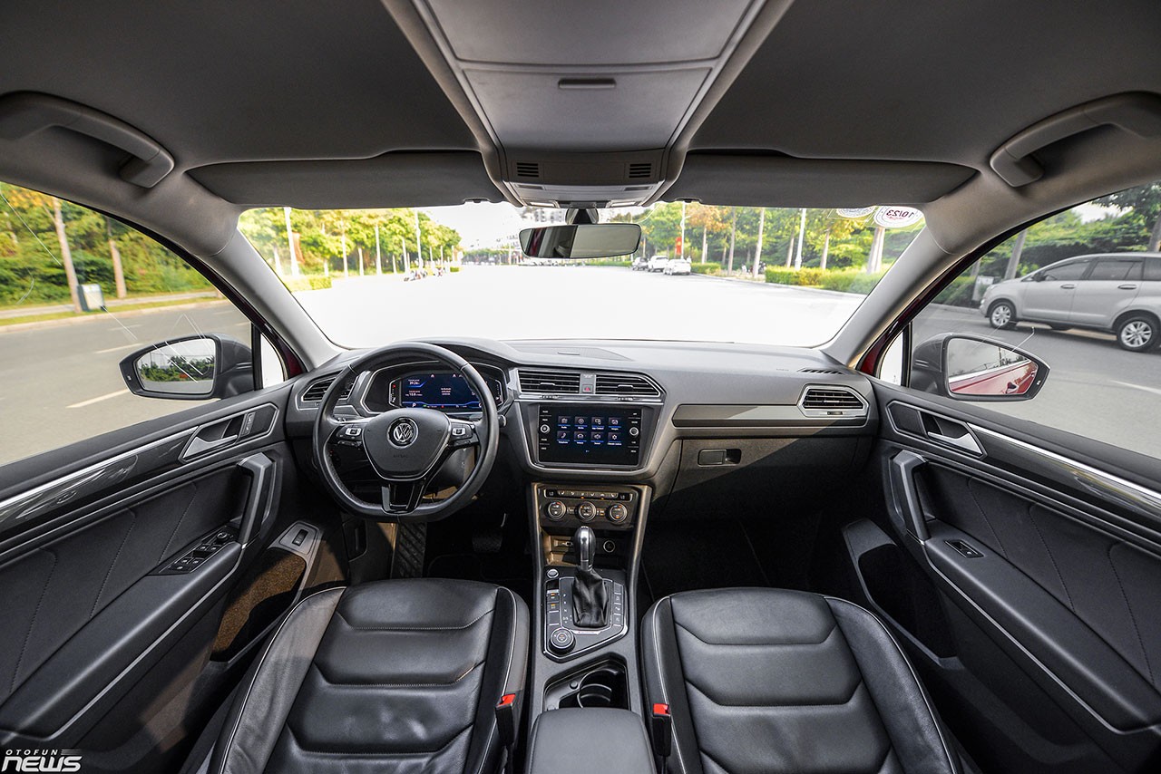 Volkswagen Tiguan Allspace giảm hơn 300 triệu tại đại lý
