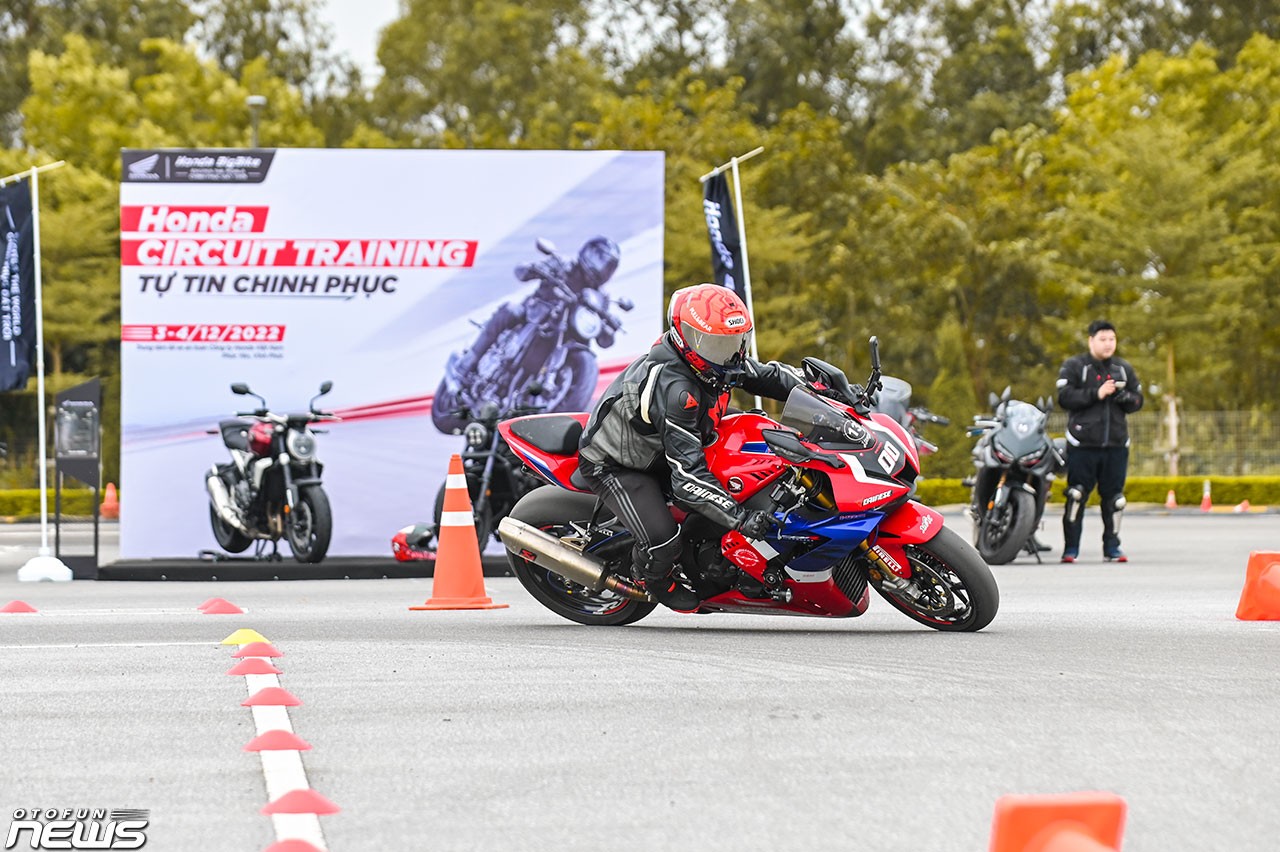 Honda Circuit Training – Từ “tay mơ” đến “tay đua”