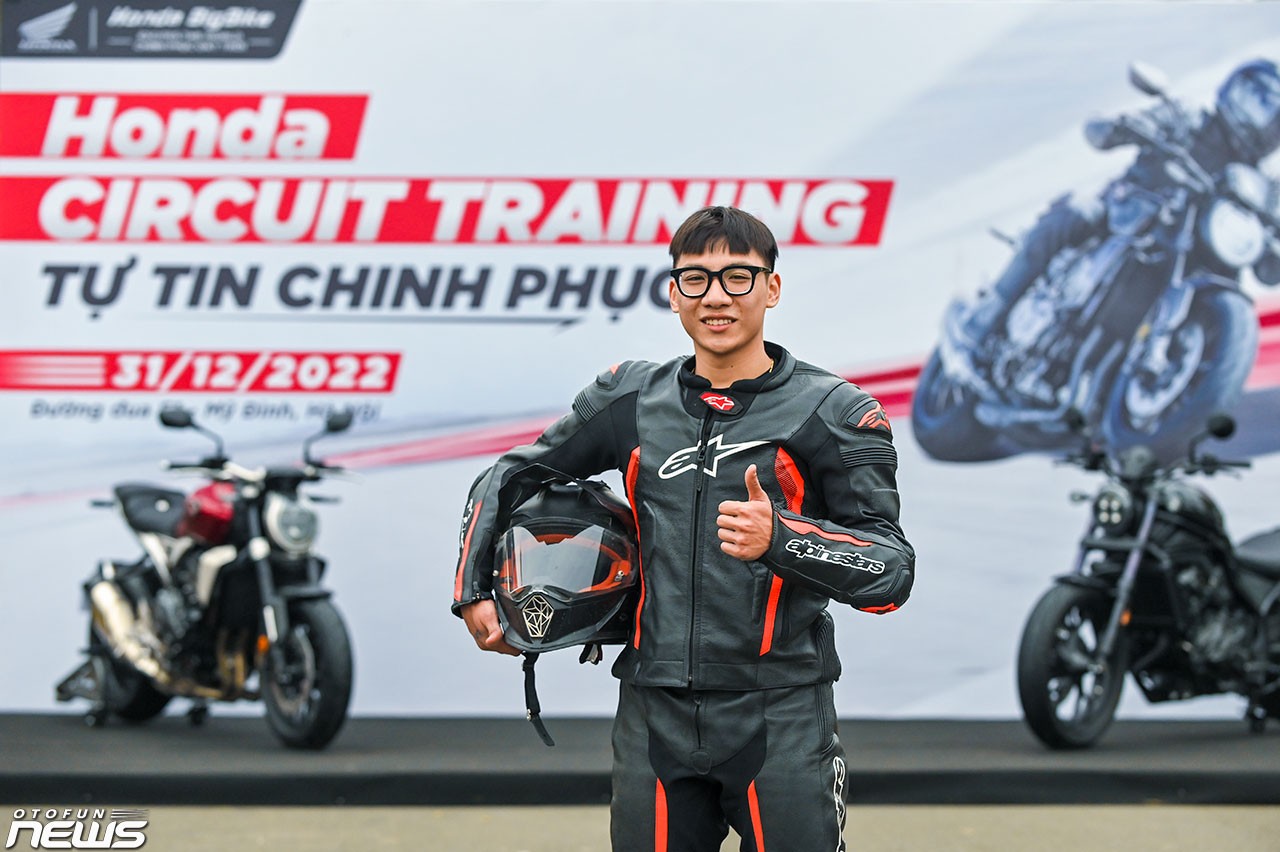 Honda Circuit Training – Từ “tay mơ” đến “tay đua” Honda Circuit Training – Từ “tay mơ” đến “tay đua”