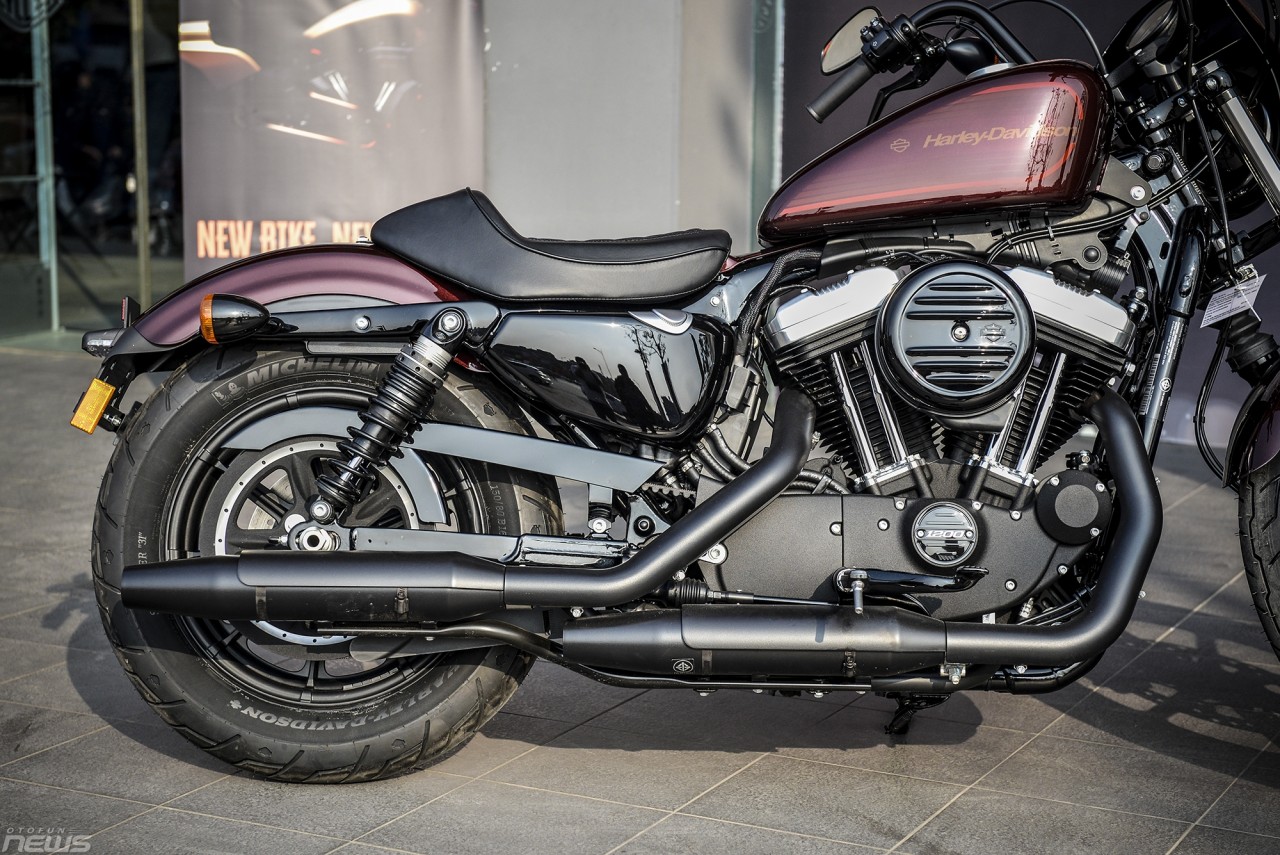 harley davidson iron 1200 khoe dang duoi nang xuan