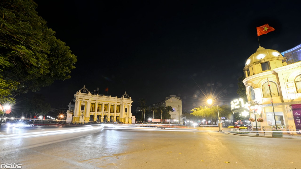 Hà Nội - Phút Giao thừa lặng lẽ