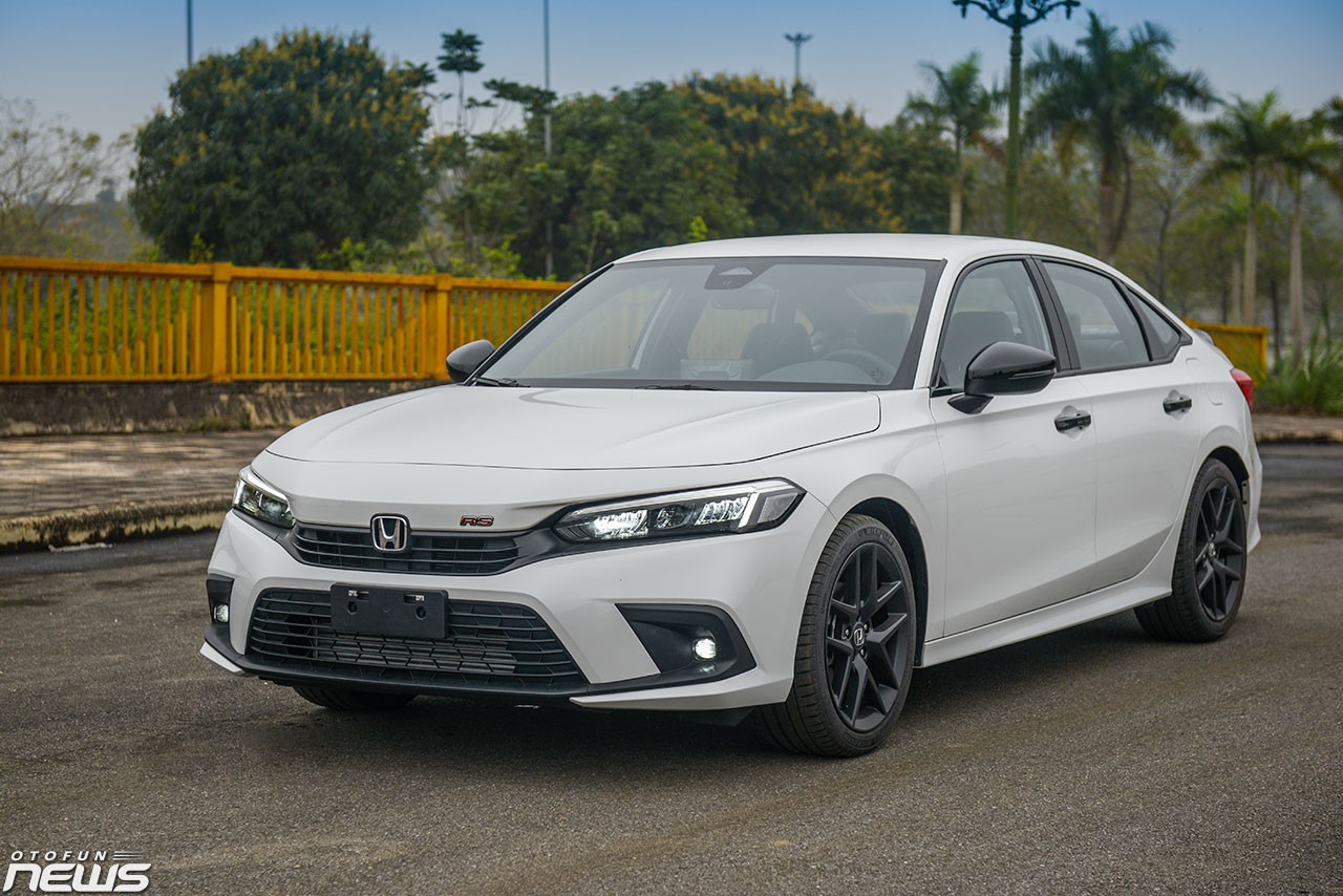Honda Civic 2022: Lái hay hơn, nhiều công nghệ hơn Honda Civic 2022: Lái hay hơn, nhiều công nghệ hơn