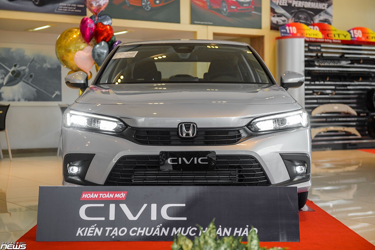 Mới ra mắt Honda Civic đã giảm giá 30 triệu đồng Mới ra mắt Honda Civic đã giảm giá 30 triệu đồng