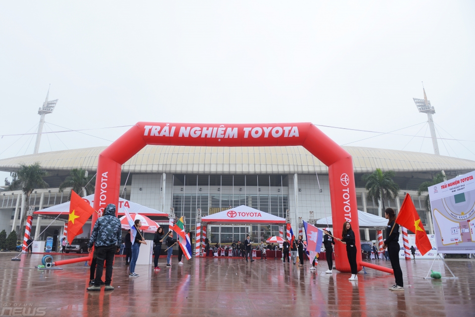 Sự kiện trải nghiệm Toyota Fortuner 2017 hút khách bất chấp thời tiết xấu su kien trai nghiem toyota fortuner 2017 hut khach bat chap thoi tiet xau