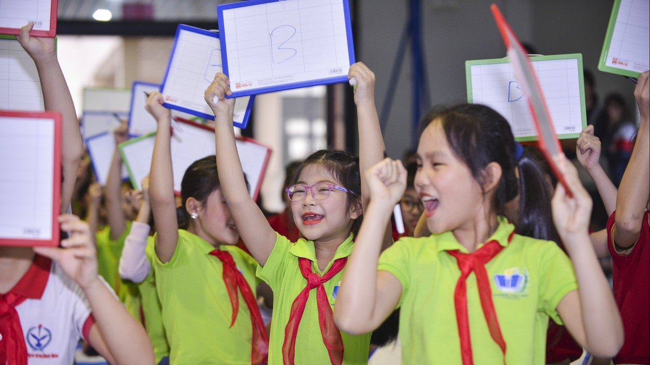 100 thí sinh nhí tranh tài trong buổi giao lưu an toàn giao thông”