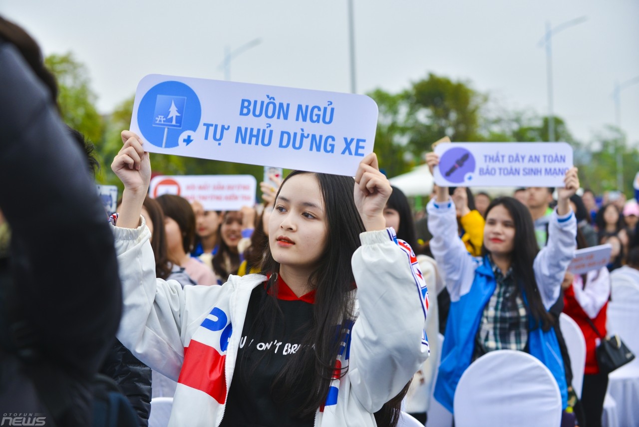 3500 sinh mang chien dich an toan giao thong lan truyen den viet nam