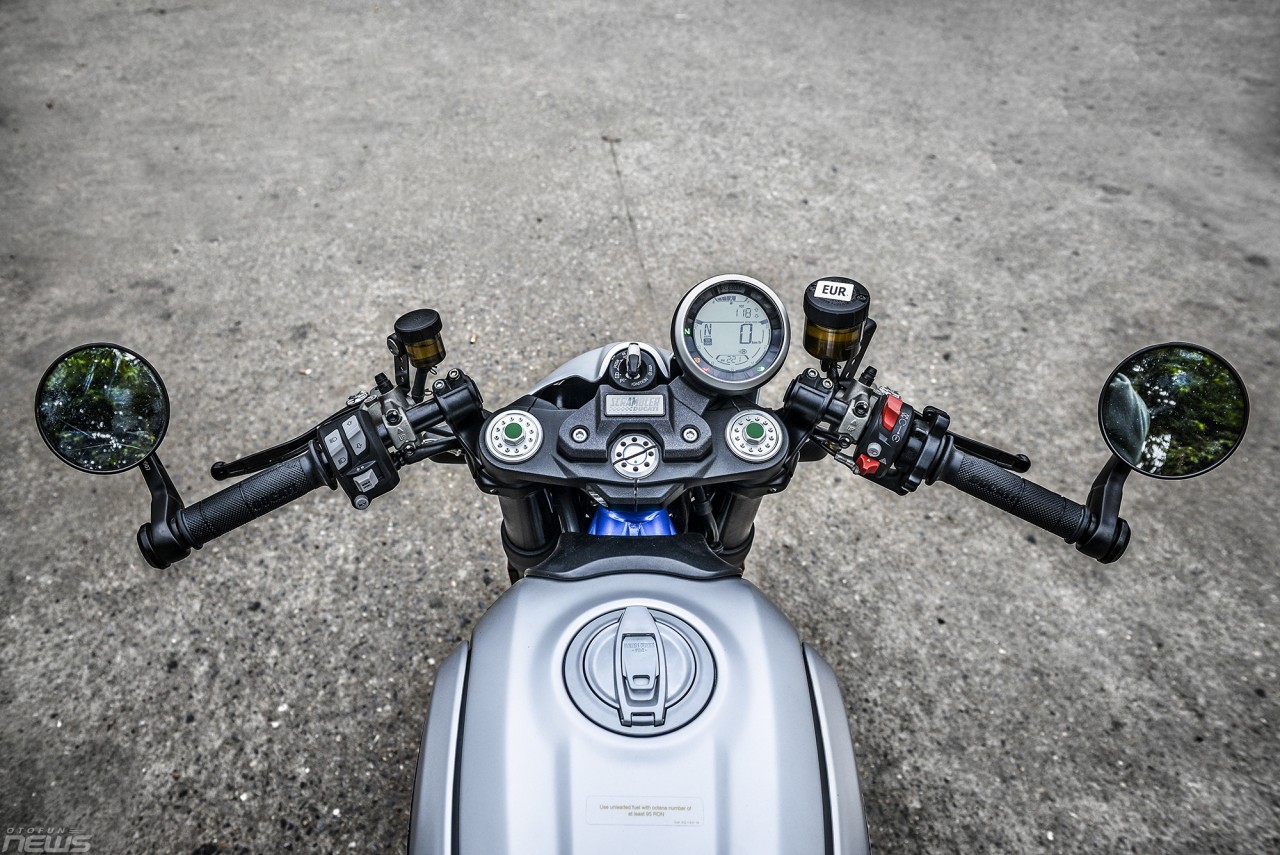 ngam ducati scrambler cafe racer 2019 gia hon 400 trieu dong o ha noi