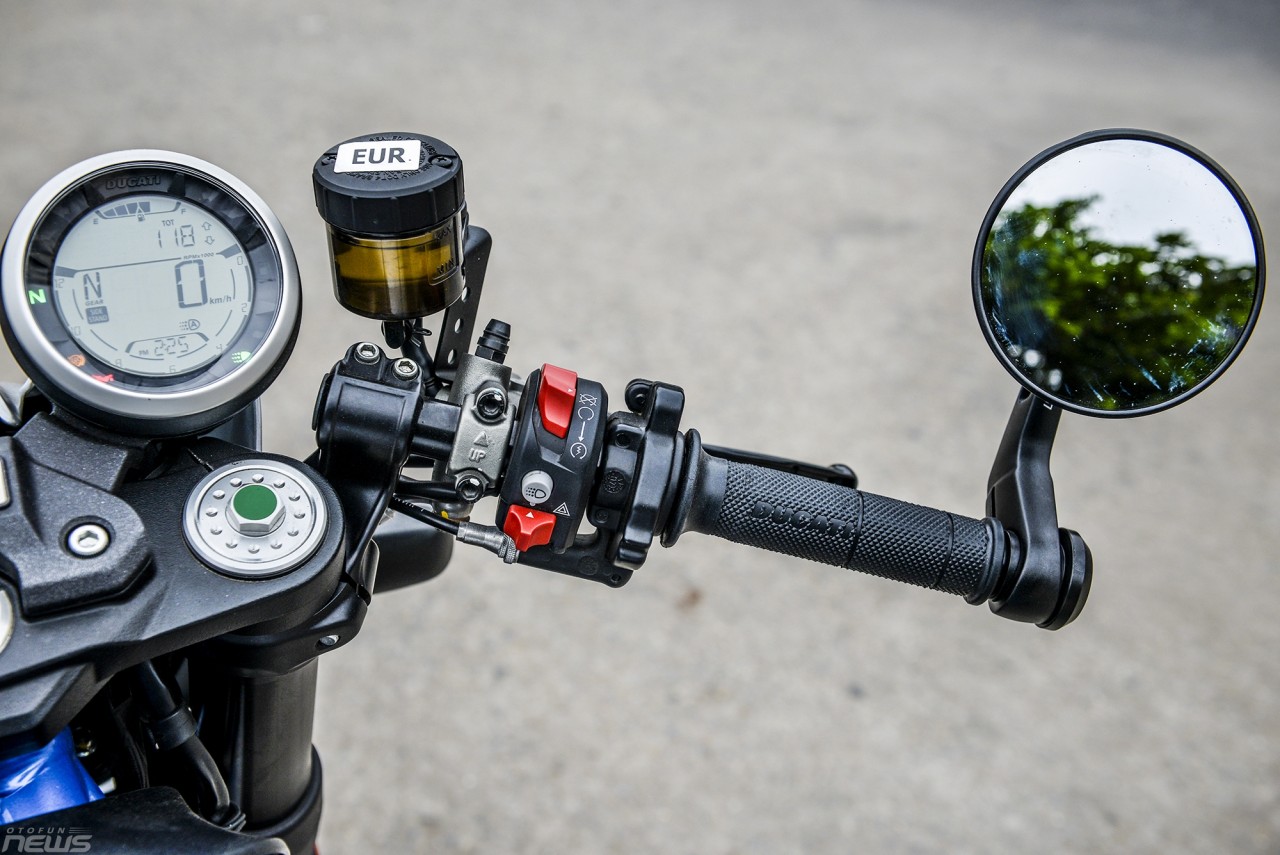 ngam ducati scrambler cafe racer 2019 gia hon 400 trieu dong o ha noi
