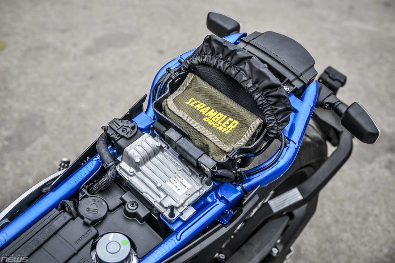 ngam ducati scrambler cafe racer 2019 gia hon 400 trieu dong o ha noi
