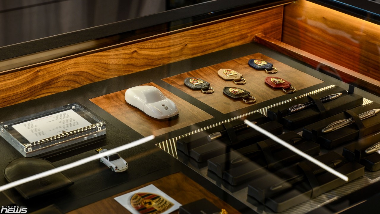 Khám phá Porsche Studio tại Hà Nội Khám phá Porsche Studio tại Hà Nội
