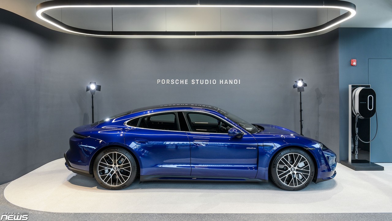 Khám phá Porsche Studio tại Hà Nội Khám phá Porsche Studio tại Hà Nội